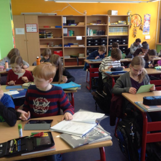 i-pad-1 Montessori-Schulzentrum Leipzig - Neuigkeiten - iPads im Matheunterricht